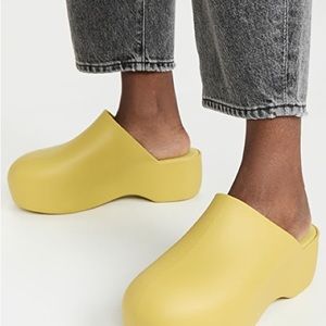 Simon Miller / Melissa bubble clogs worn 2 times NEON/ LIME COLOR